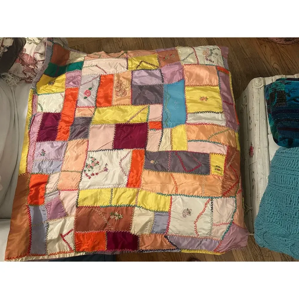 VINTAGE MIDCENTURY MODERN HANDMADE SATIN CRAZY QUILT THROW